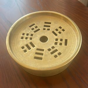 Brass bowl with lid.